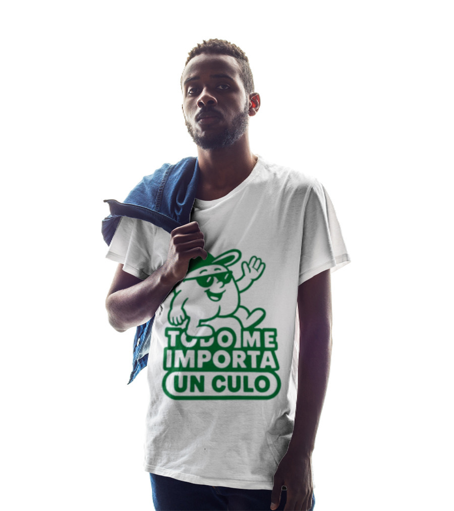 Todo Me Importa Un Culo Caracter Con Gafas Y Gorra Verde T-Shirt