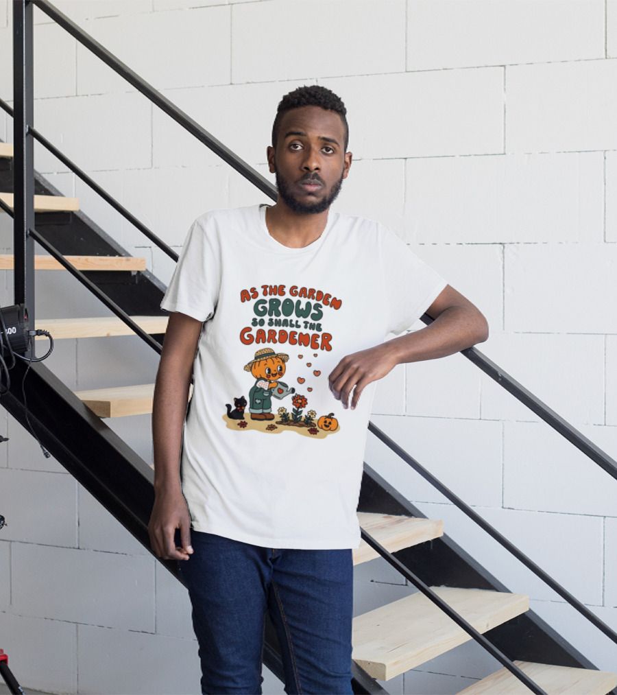 As The Garden Grows So Shall The Gardener Pumpkin Watering Flowers With Cat And Hearts T-Shirt