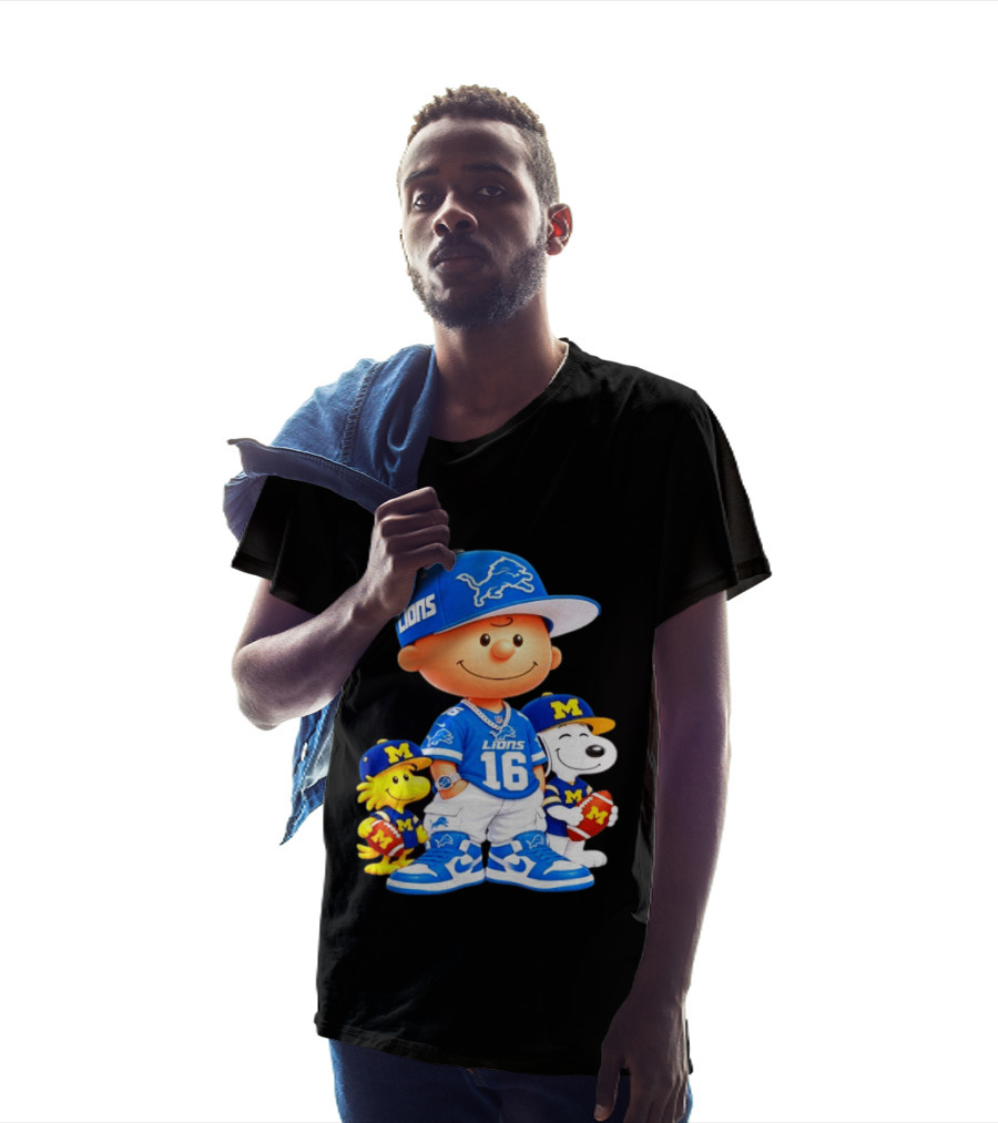 Charlie Brown Snoopy Woodstock Detroit Lions Michigan Wolverines Football Fan 16 T-Shirt