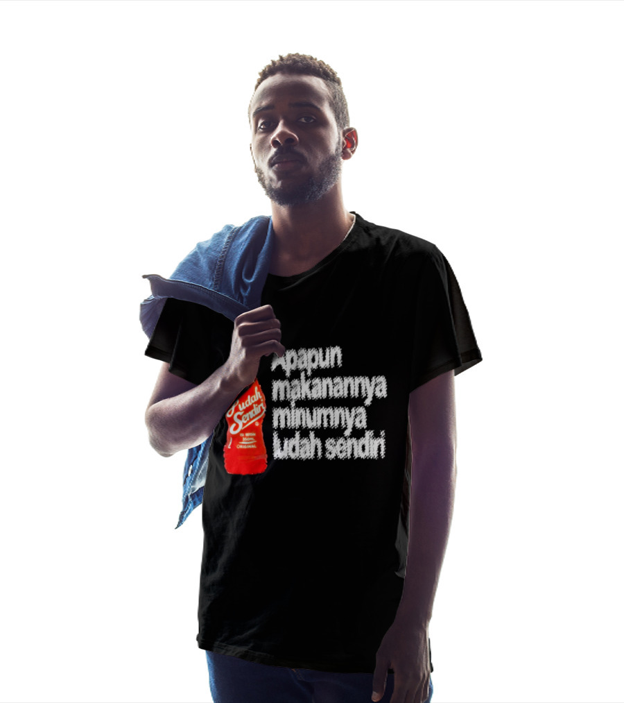 Sosok Minuman Seru Apapun Makanannya Minumnya Ludah Sendiri Original 350ml T-Shirt