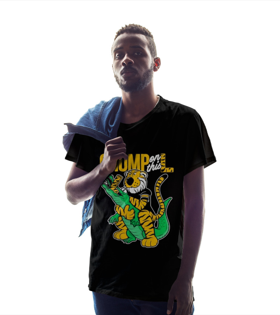 Missouri Chomp On This L Tiger And Alligator Face Off T-Shirt