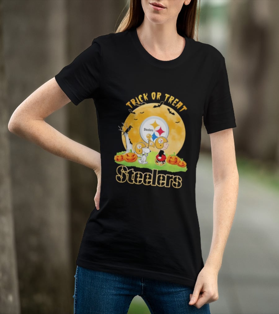 Pittsburgh Steelers Peanuts Trick Or Treat Halloween Abbey Road 2026 T-Shirt