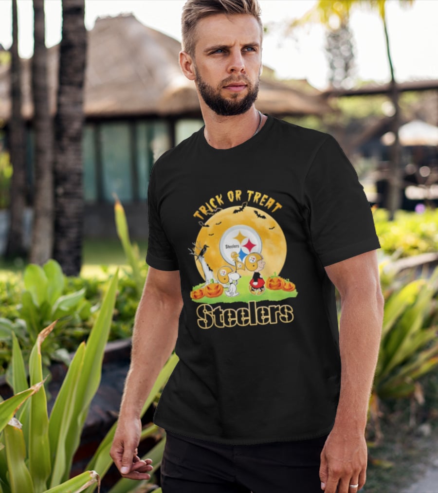 Pittsburgh Steelers Peanuts Trick Or Treat Halloween Abbey Road 2026 T-Shirt