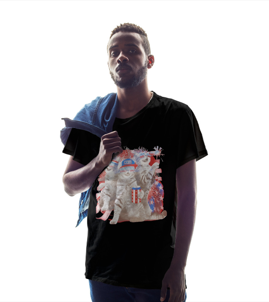 Mew's A Patriotic American Flag Cats Fireworks Party Animal Holiday USA T-Shirt