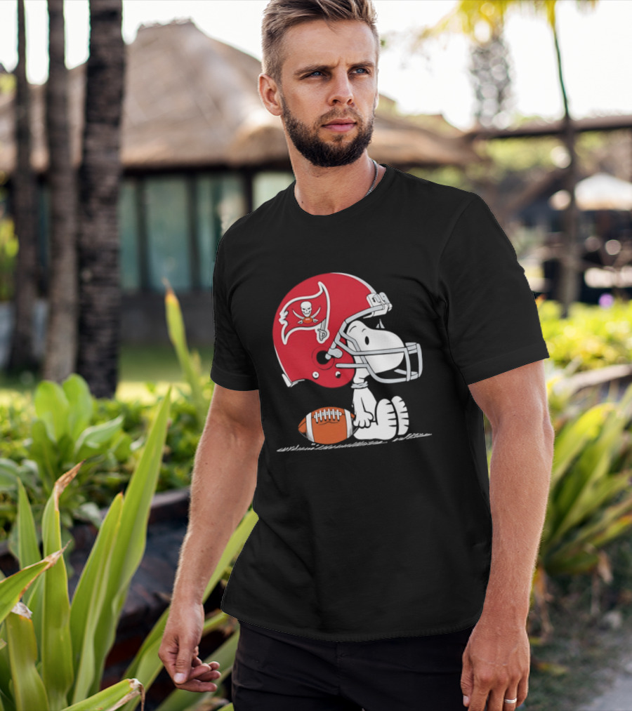Snoopy Tampa Bay Buccaneers Football Helmet Peanuts Crossover NFL Collaboration T-Shirt