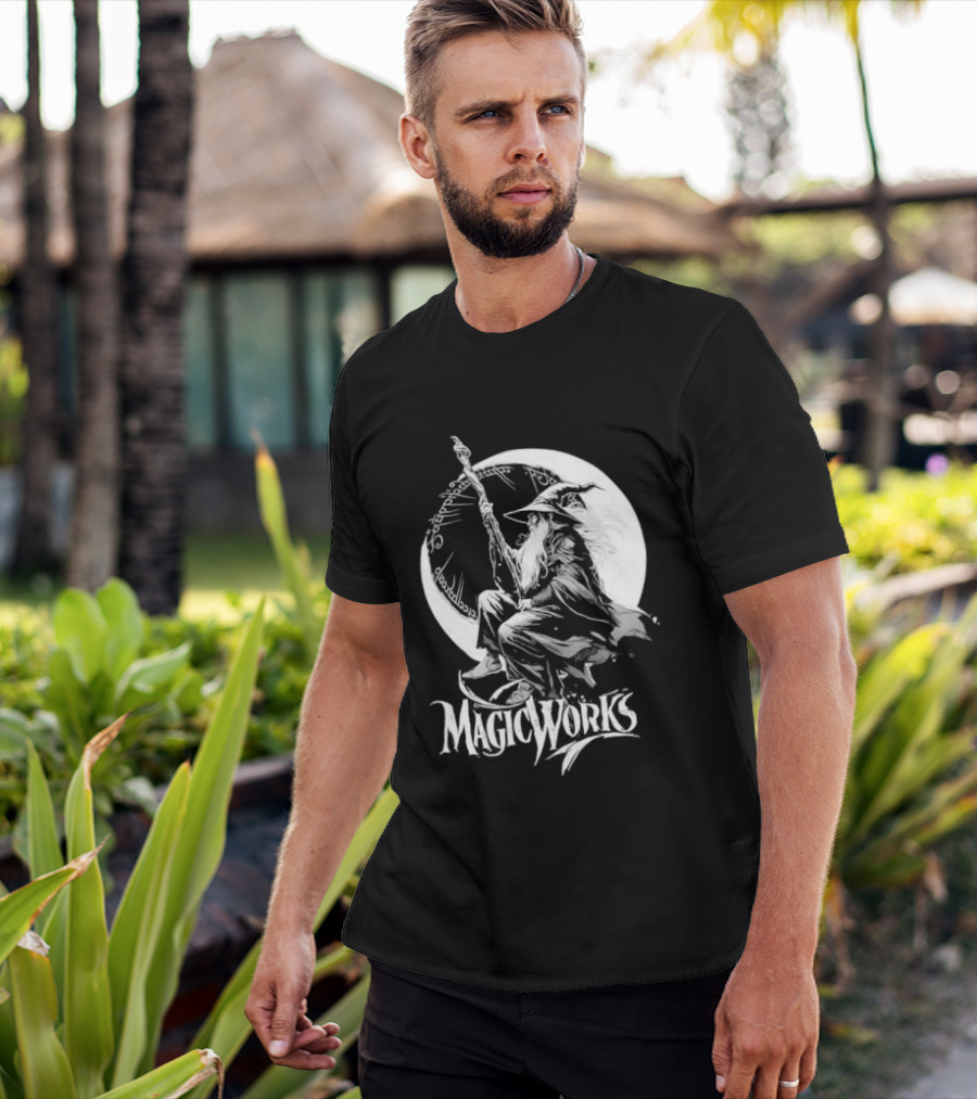 Gandalf Magic Works Lord Of The Rings Wizard Silhouette Moon T-Shirt