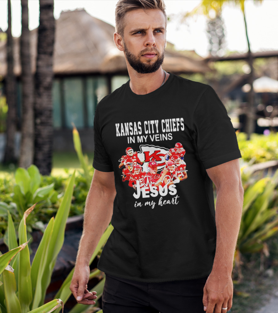 Kansas City Chiefs In My Veins Jesus In My Heart Football Fans T-Shirt