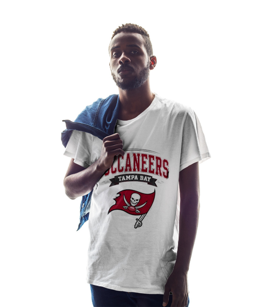 Tampa Bay Buccaneers Ghostface Running Football Pirate Flag T-Shirt