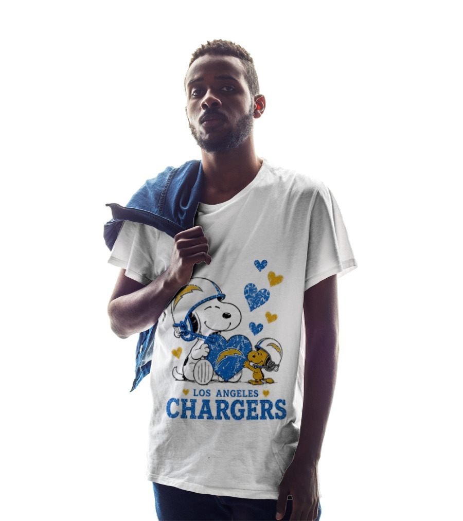 Los Angeles Chargers Peanuts Snoopy Love Laughter T-Shirt