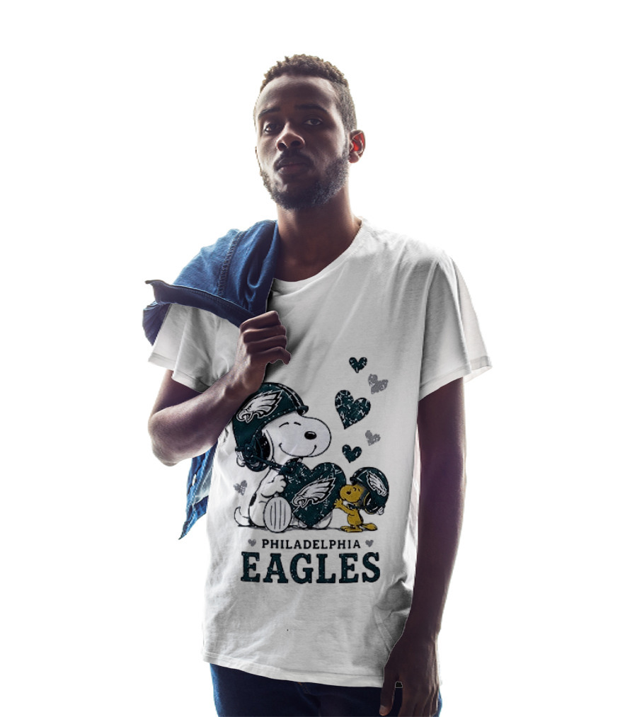 Philadelphia Eagles Snoopy Woodstock Love Hearts Collaboration T-Shirt