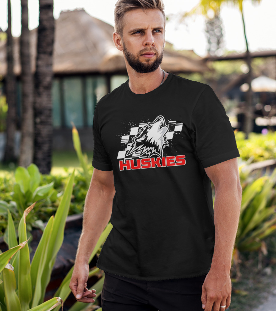 Huskies Howling Checkered Racing Flag T-Shirt