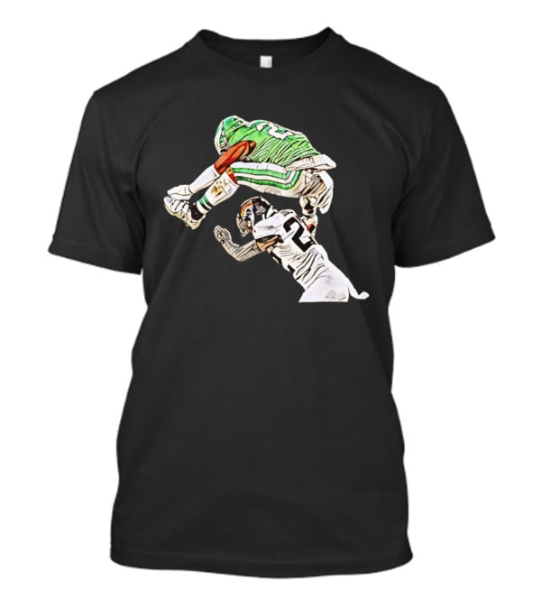 Saquon Barkley Hurdle Backwards Jump Over Defender In Green And White Jersey T-Shirt