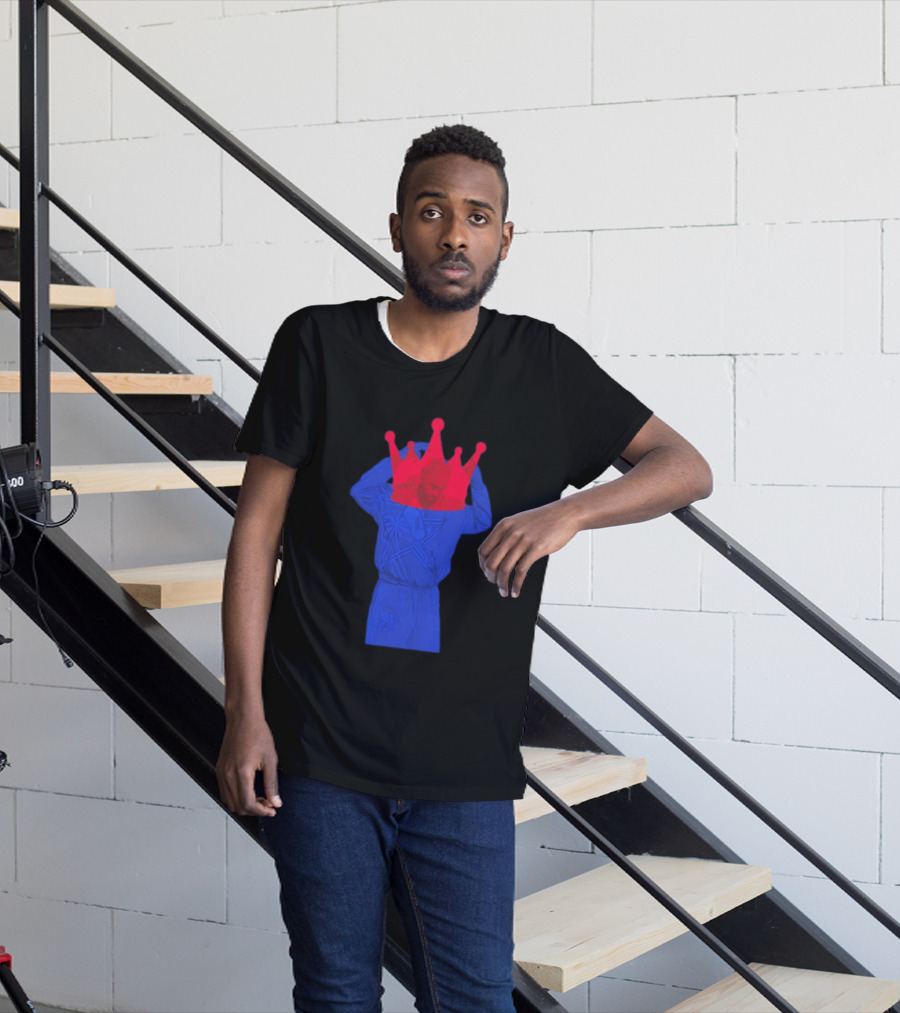 LeBron James NBA Finals 76ers King And Crown T-Shirt