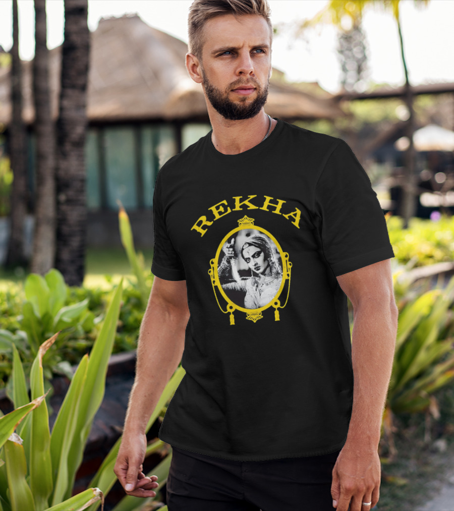 REKHA Diva Holding A Dagger T-Shirt