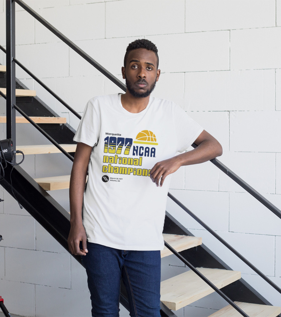 Marquette 1977 NCAA National Champions Basketball March 28_ASTRO_NY T-Shirt