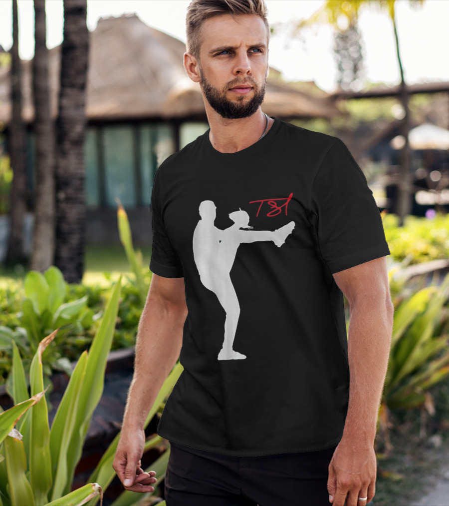T61 Tarik Skubal Pitching Pose Los Angeles T-Shirt