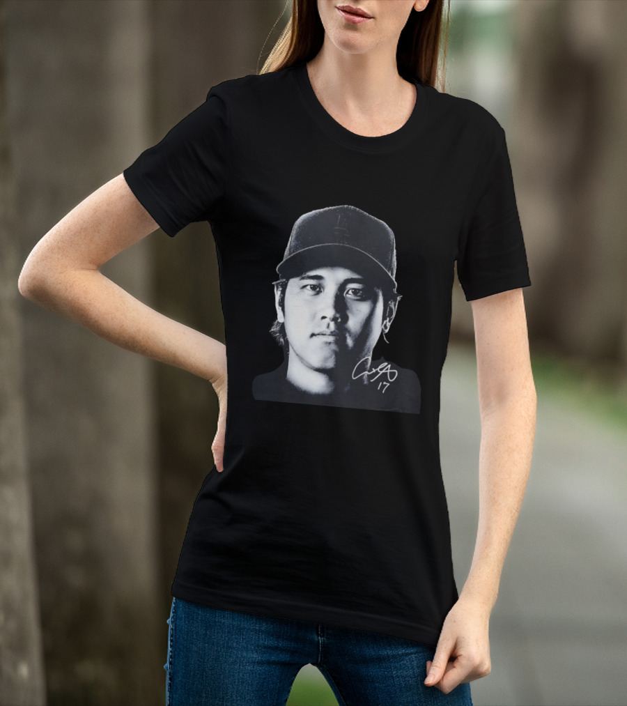 Shohei Ohtani LA Dodgers Cap Signature 17 T-Shirt