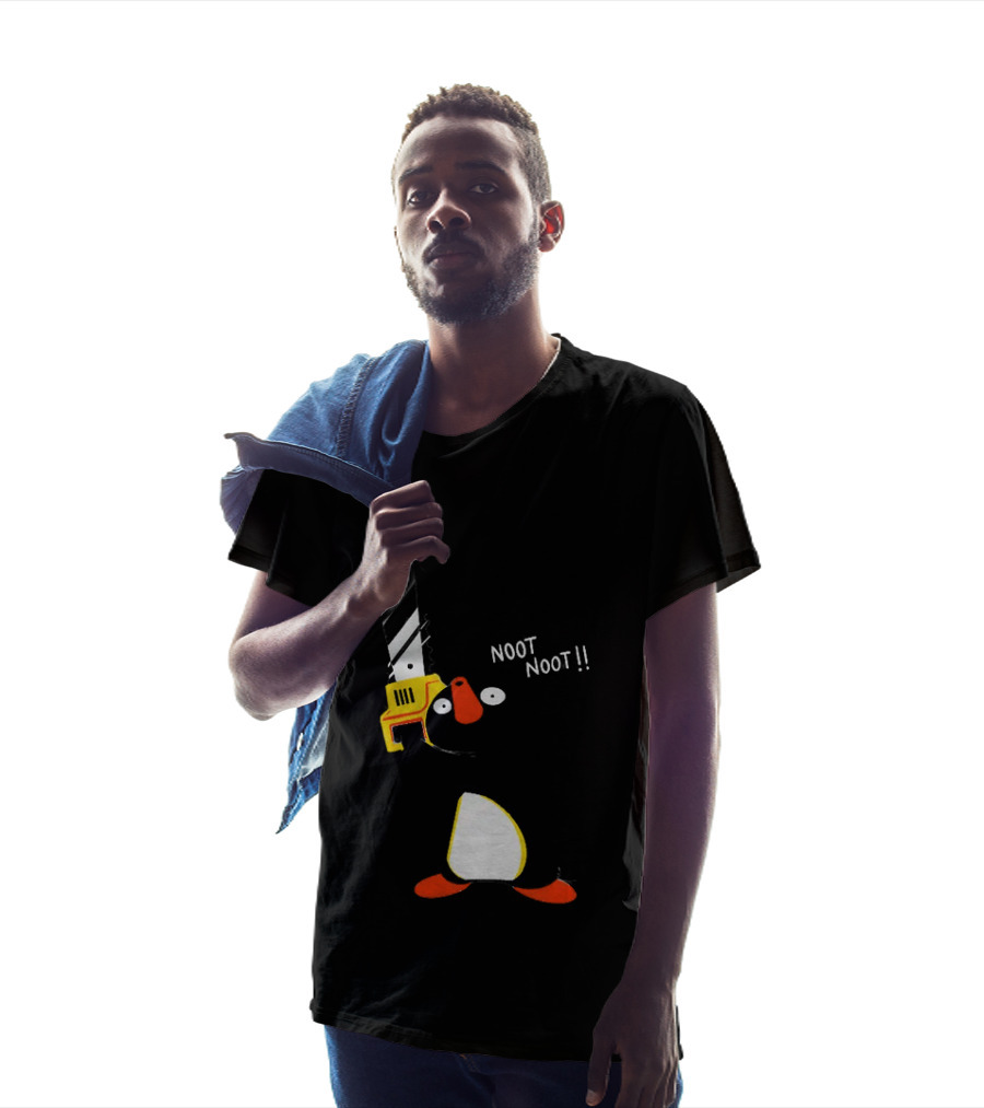 Pingu Chainsaw Noot Noot!! T-Shirt