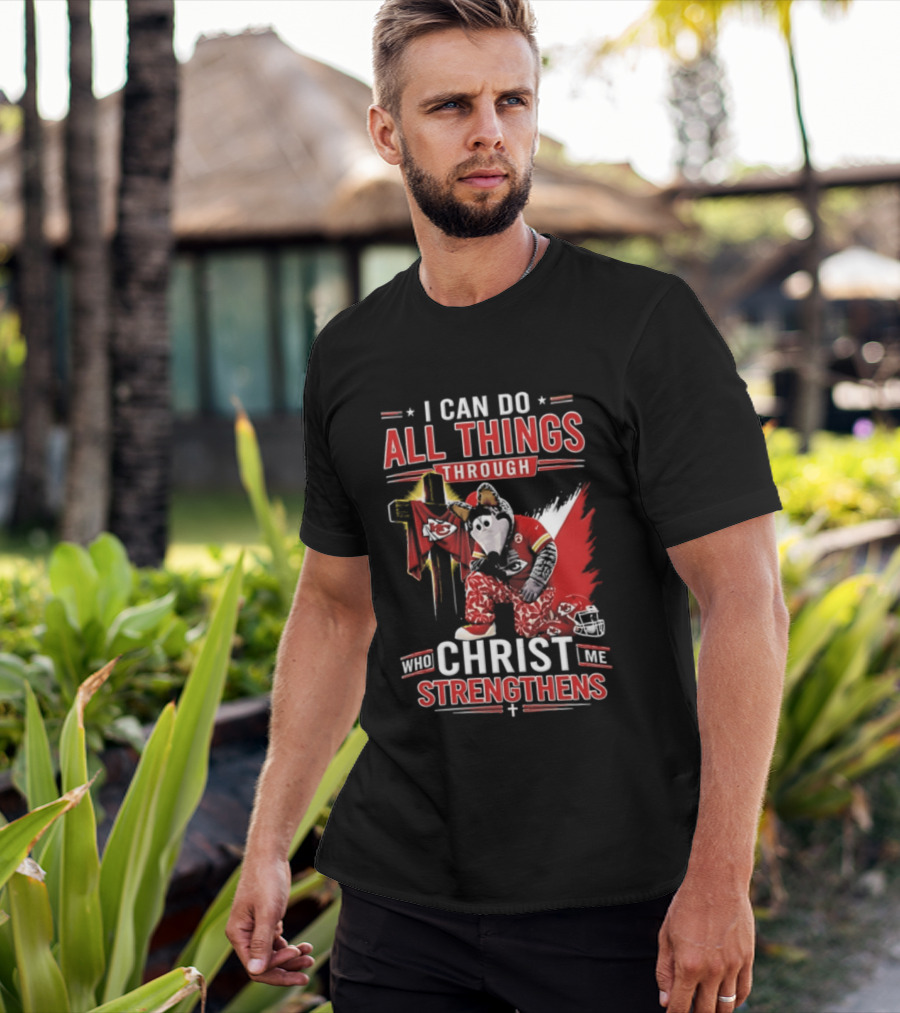 I Can Do All Things Through Christ Who Strengthens Me Kansas City Chiefs Football Player Kneeling Prayer Cross T-Shirt