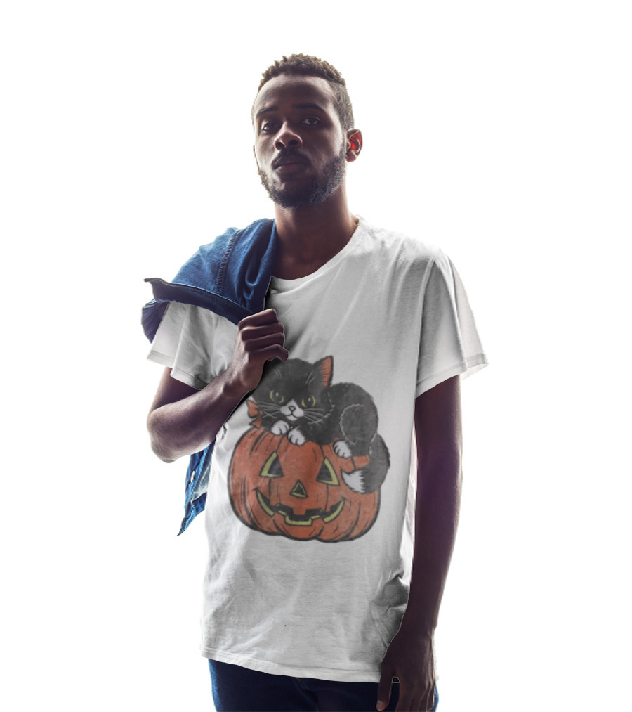 The Pumpkin Cat Halloween Black Cat On Jack O' Lantern T-Shirt
