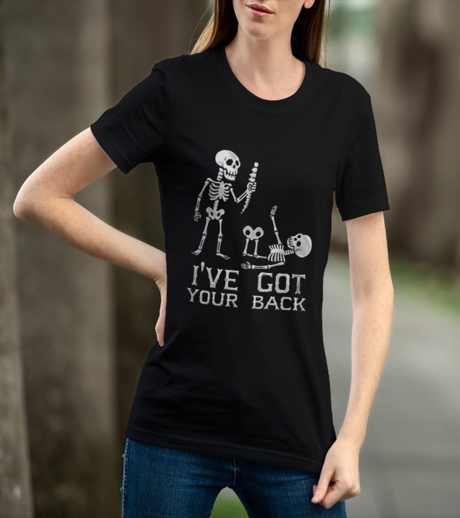 I've Got Your Back Skeleton Humor Holding Spine Over Fallen Body T-Shirt