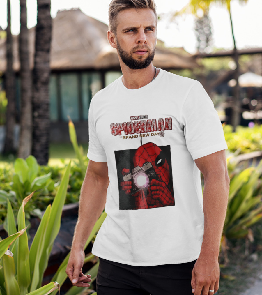 Marvel Studios Spiderman The Brand New Day Masked Hero Camera Flash T-Shirt
