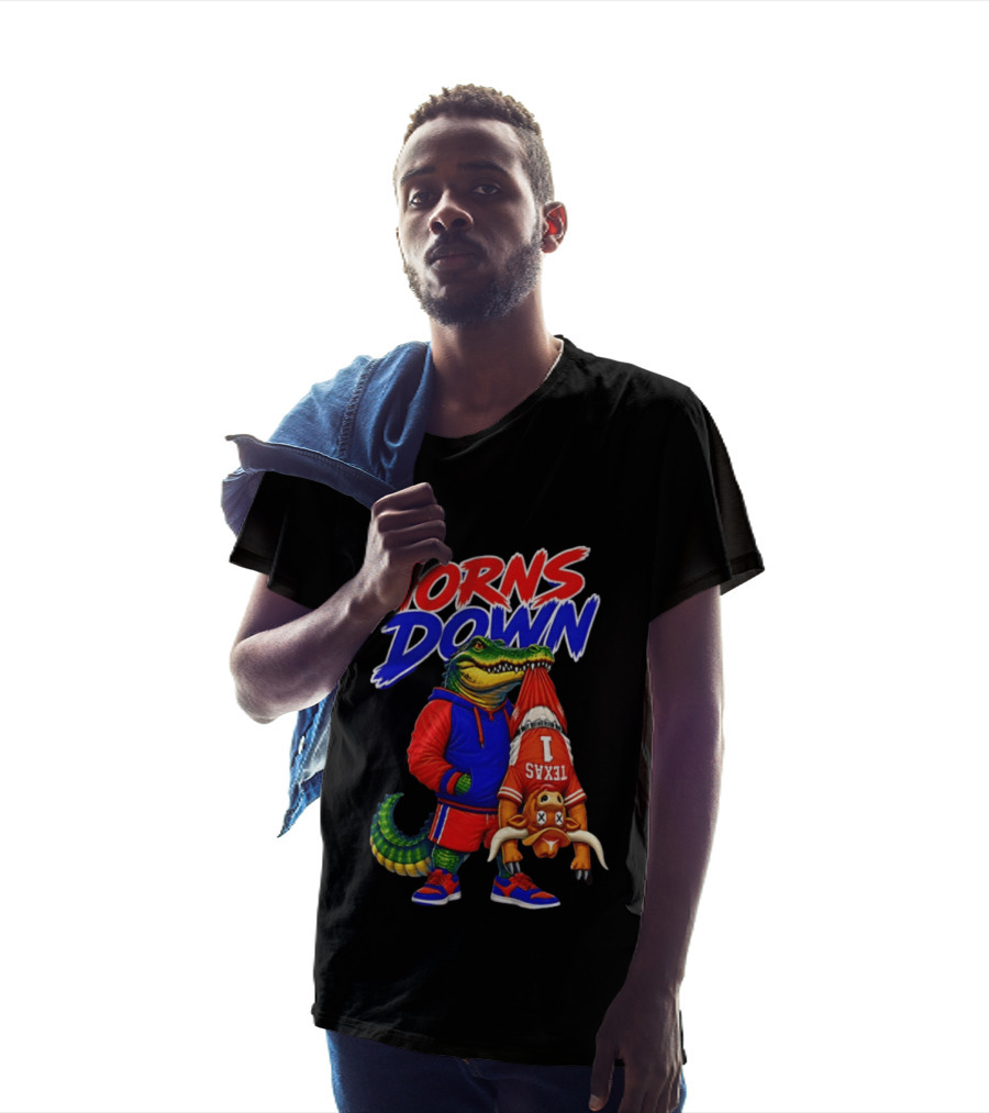 Horns Down Florida Gators Holding Texas Longhorns T-Shirt