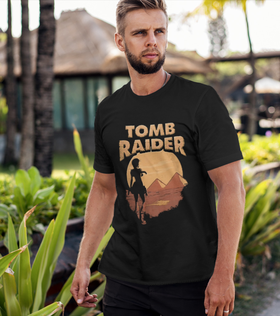 Tomb Raider Lara Croft Pyramids Desert Sunset Scene T-Shirt