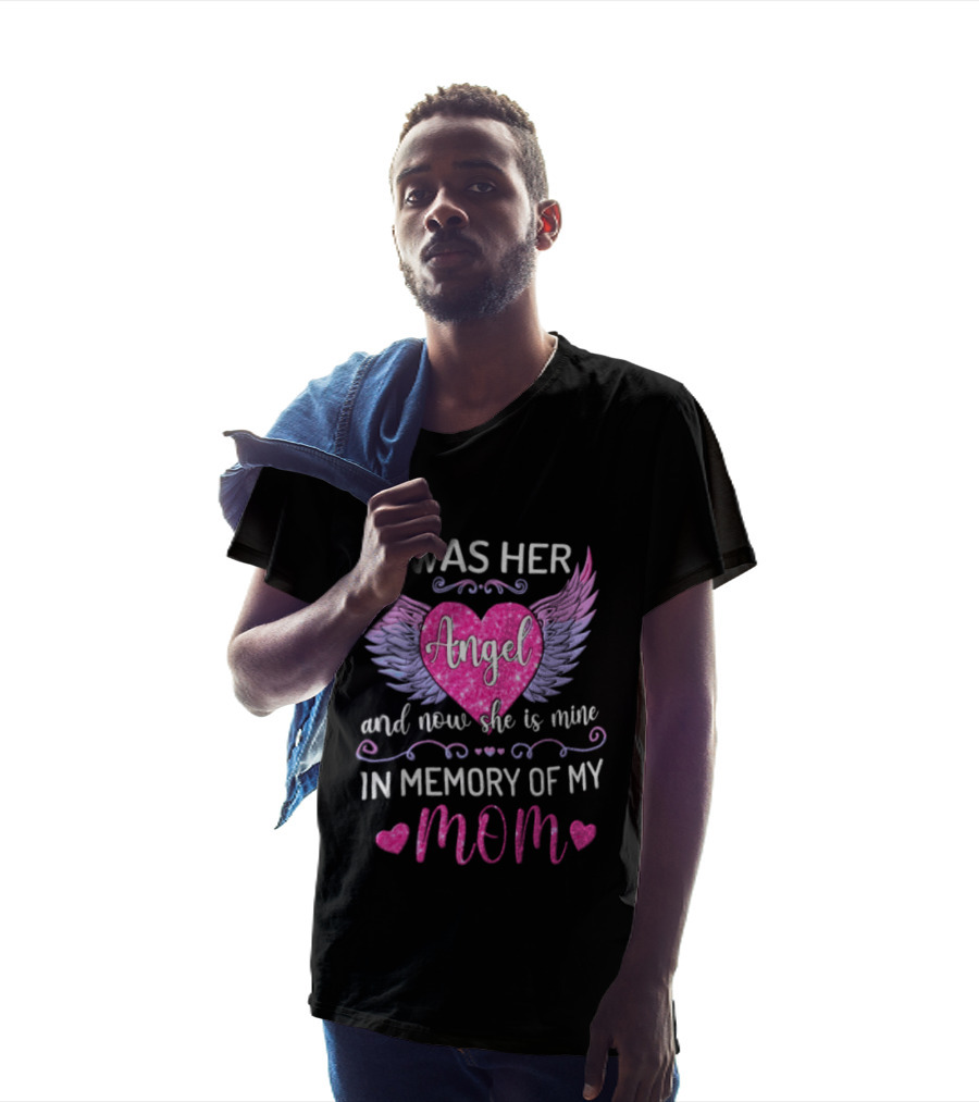 I Was Her Angel And Now She Is Mine In Memory Of My Mom Pink Wings Hearts T-Shirt
