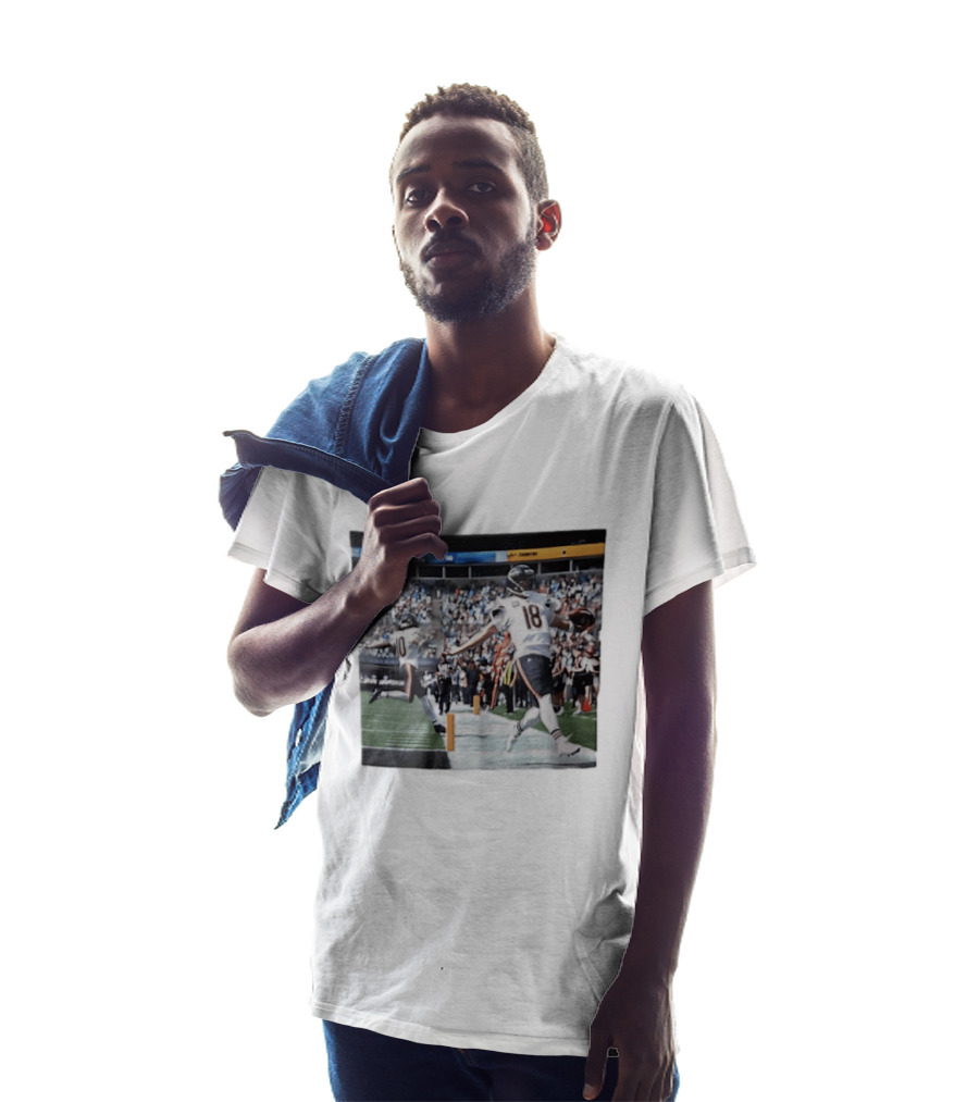 Chicago Bears Caleb Williams Rome Odunze Players Photo NFL Football Action T-Shirt