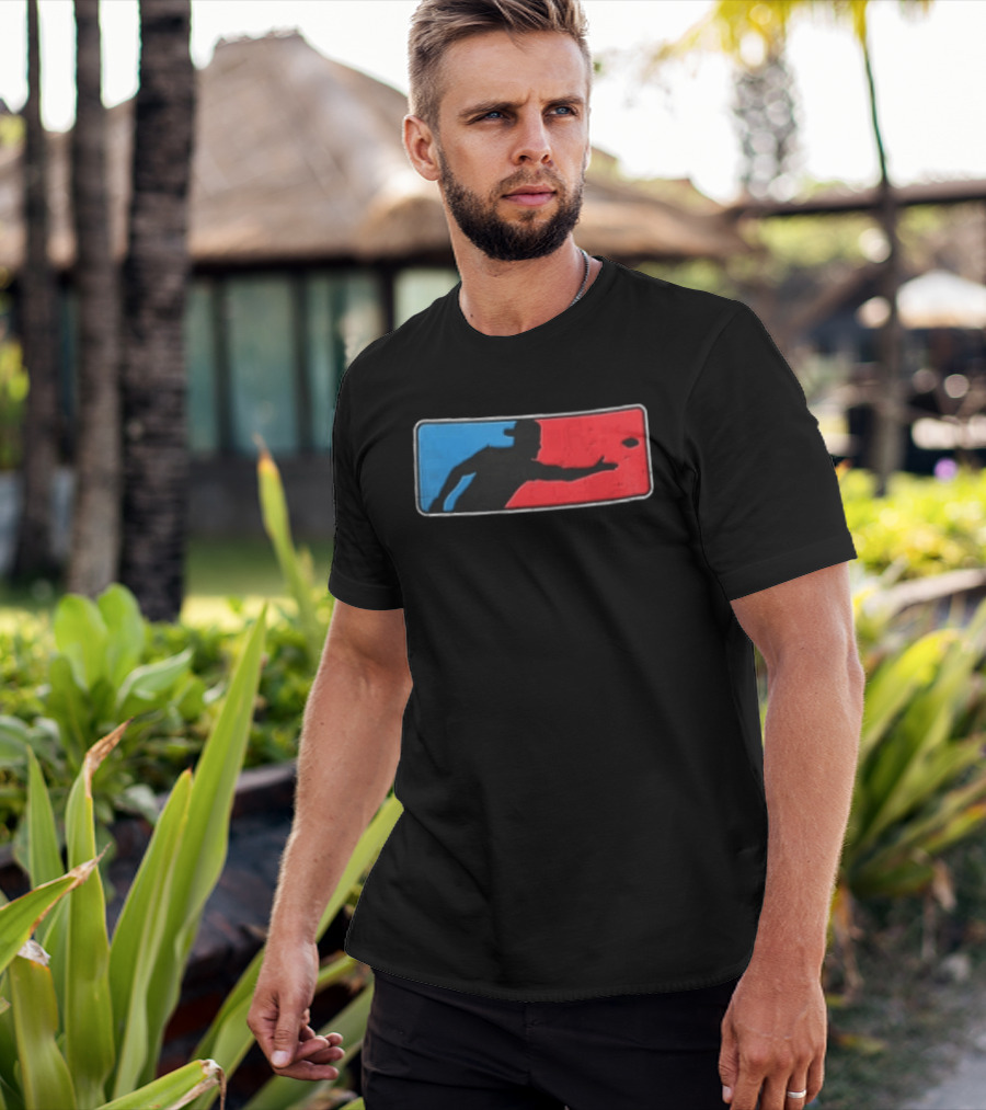 Distressed Red Blue Disc Golf Throwing Silhouette Sports Ultimate T-Shirt