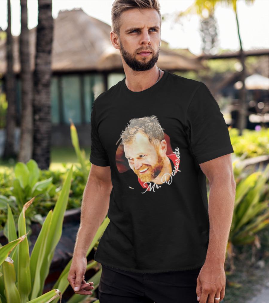 Mr Desperate Smiling Bearded Man Circular Photo T-Shirt