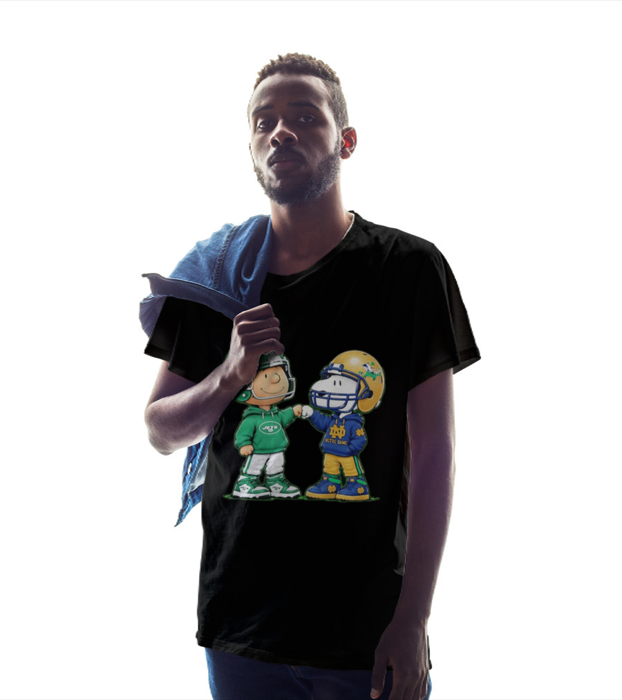 Charlie Brown Jets Snoopy Notre Dame Fist Bump T-Shirt