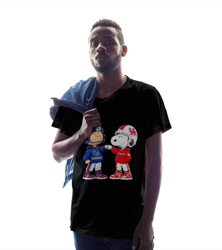 Peanuts Snoopy And Charlie Brown Houston Texans Vs Houston Cougars Fan Gear T-Shirt