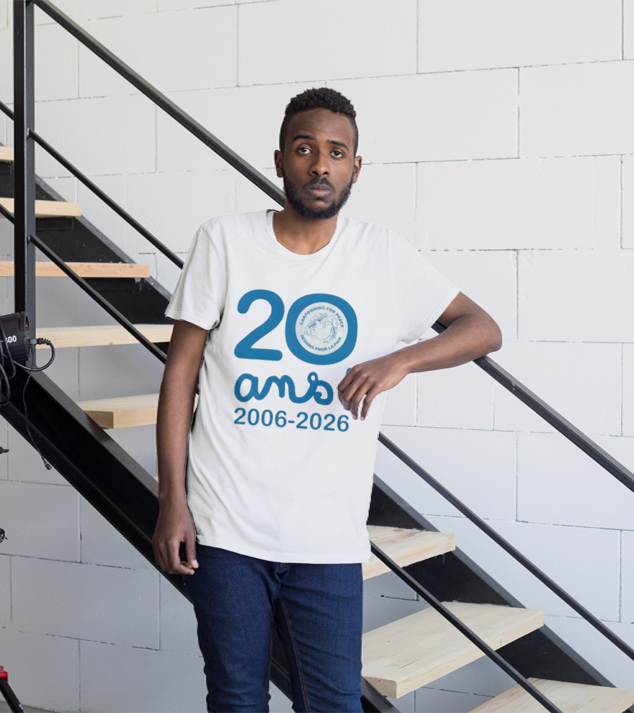Cartooning For Peace 20 Ans 2006 2026 Dessins Pour La Paix 20th Anniversary T-Shirt