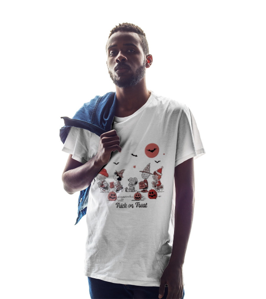 Peanuts Halloween Trick Or Treat Costumes With Pumpkins And Moon T-Shirt