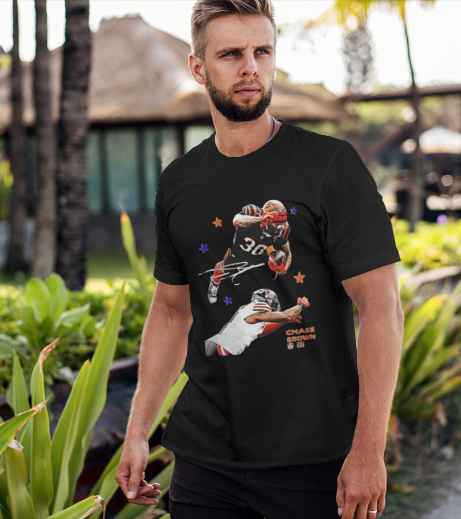 Cincinnati Bengals Chase Brown 30 Running Football Player With Stars T-Shirt