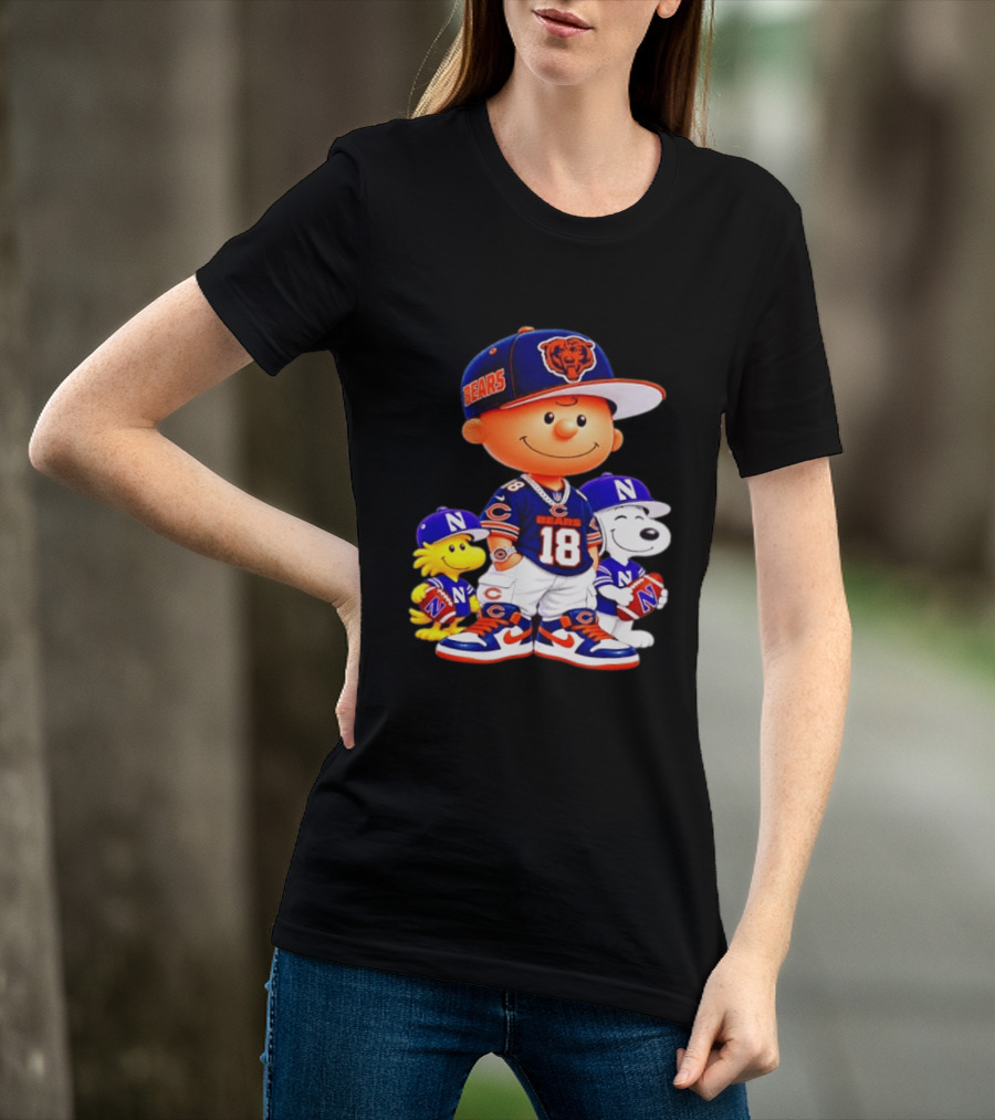 Charlie Brown And Snoopy Chicago Bears 18 With Woodstock In Football Gear T-Shirt