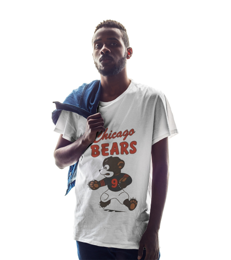 Chicago Bears Vintage Running Bear Illustration Football 9 T-Shirt