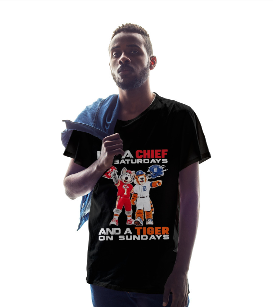 I'm A Chief On Saturdays And A Tiger On Sundays Sports Mascot Helmets T-Shirt