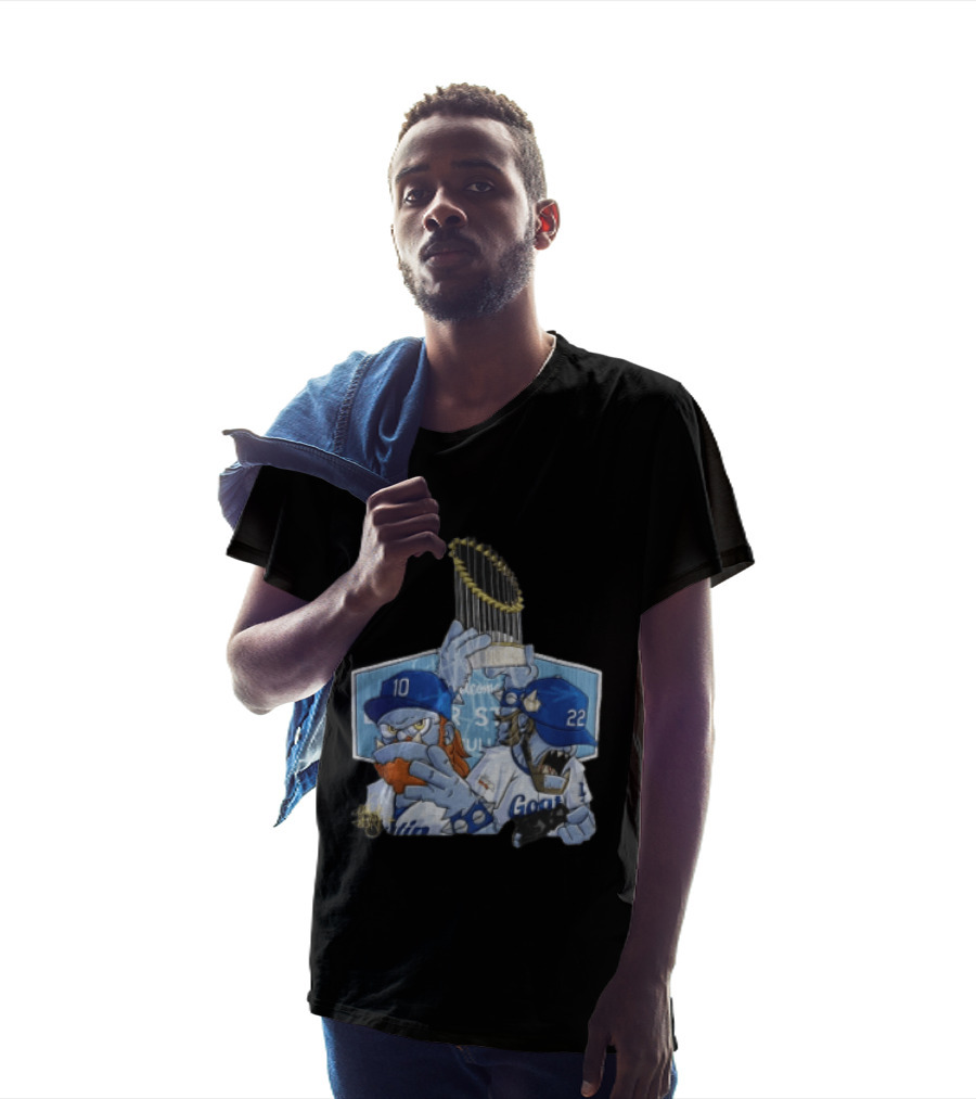 Los Angeles Dodgers Justin Turner Clayton Kershaw Blue Orcs Holding Trophy T-Shirt