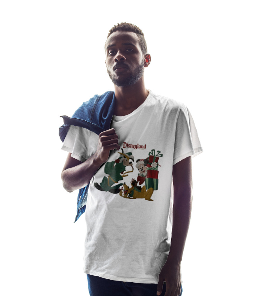 Disneyland Goofy Mickey Pluto Christmas T-Shirt