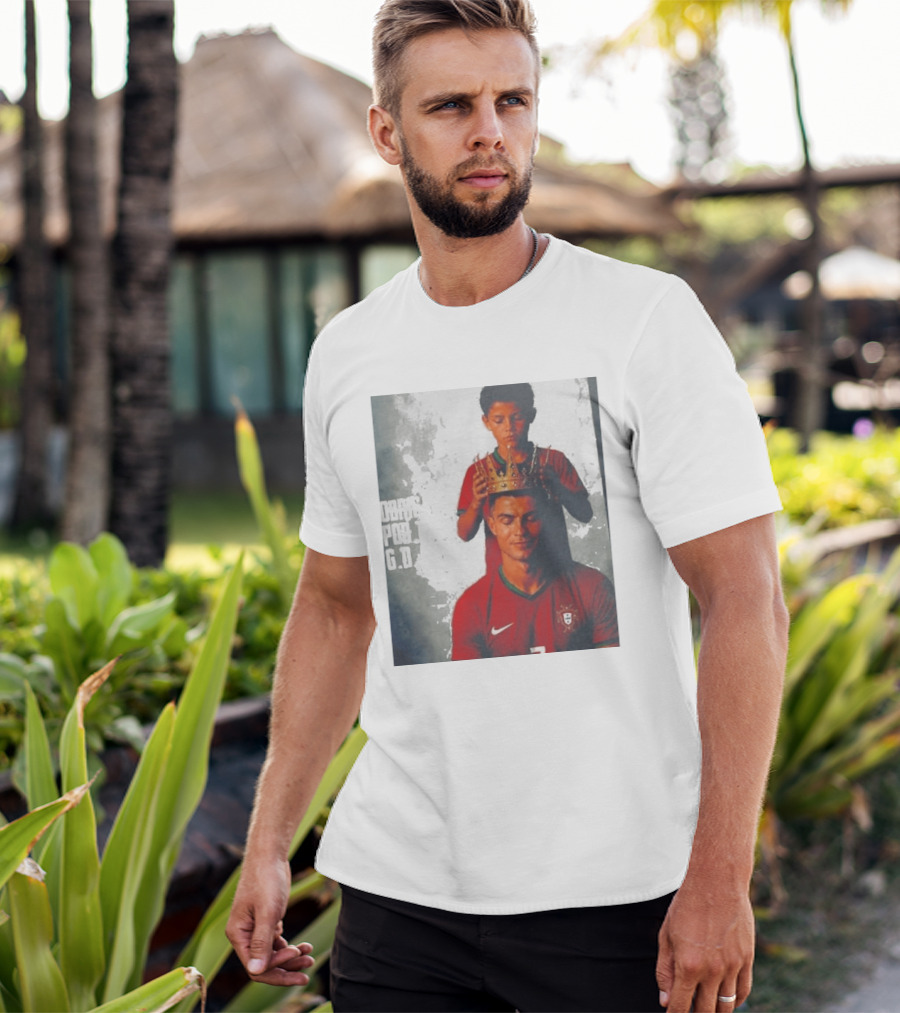 Cristiano Ronaldo Portugal Obrigado Por Tudo GOAT Crowned King Soccer Legend T-Shirt