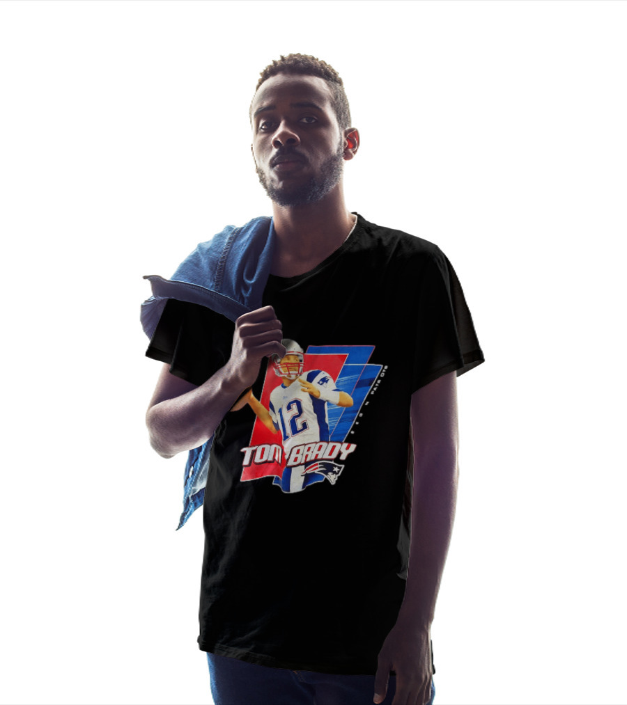New England Patriots Tom Brady 12 Football Quarterback Iconic Action Pose T-Shirt