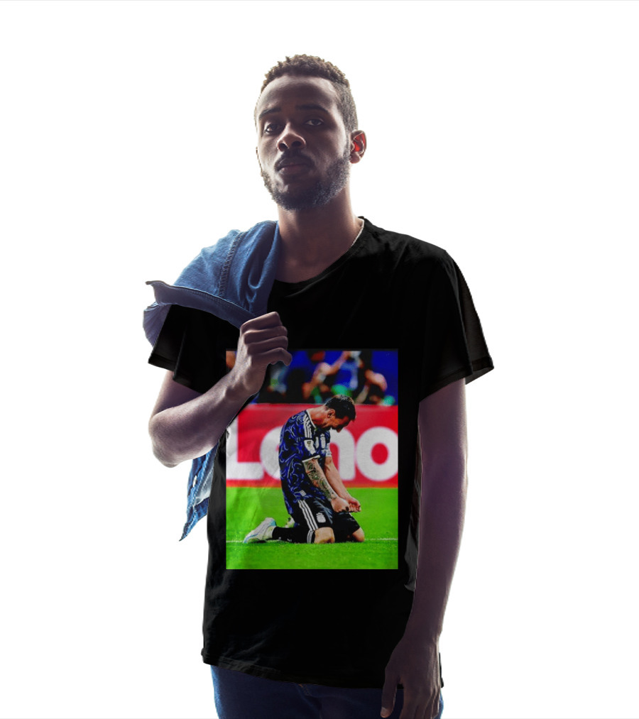 Argentina Football Icon Lionel Messi Kneels In Triumph National Team Victory T-Shirt
