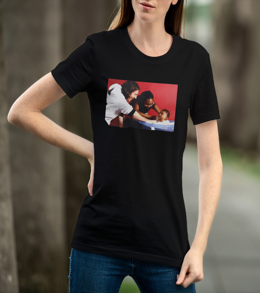 Lionel Messi Bathes Baby Lamine Yamal Legendary Blessing Football Moment T-Shirt