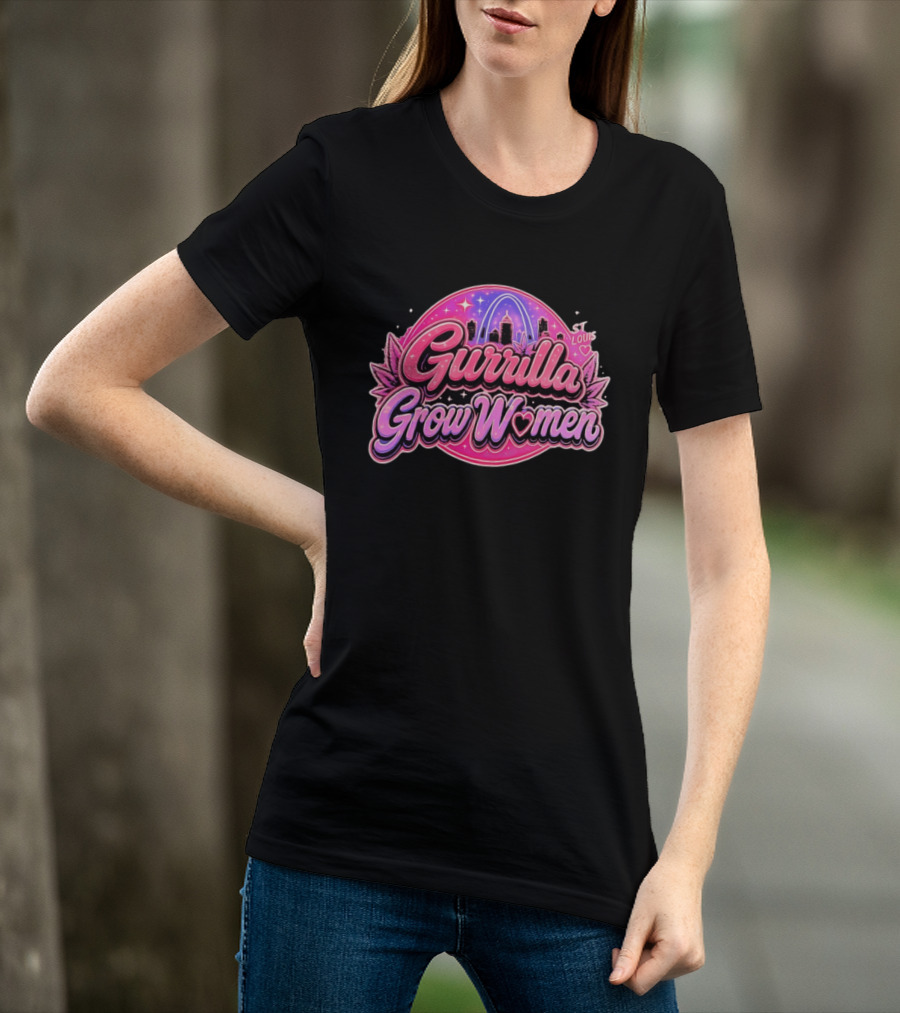 Gurrilla Grow Women St Louis Cannabis Cityscape Pink Sky Arch T-Shirt
