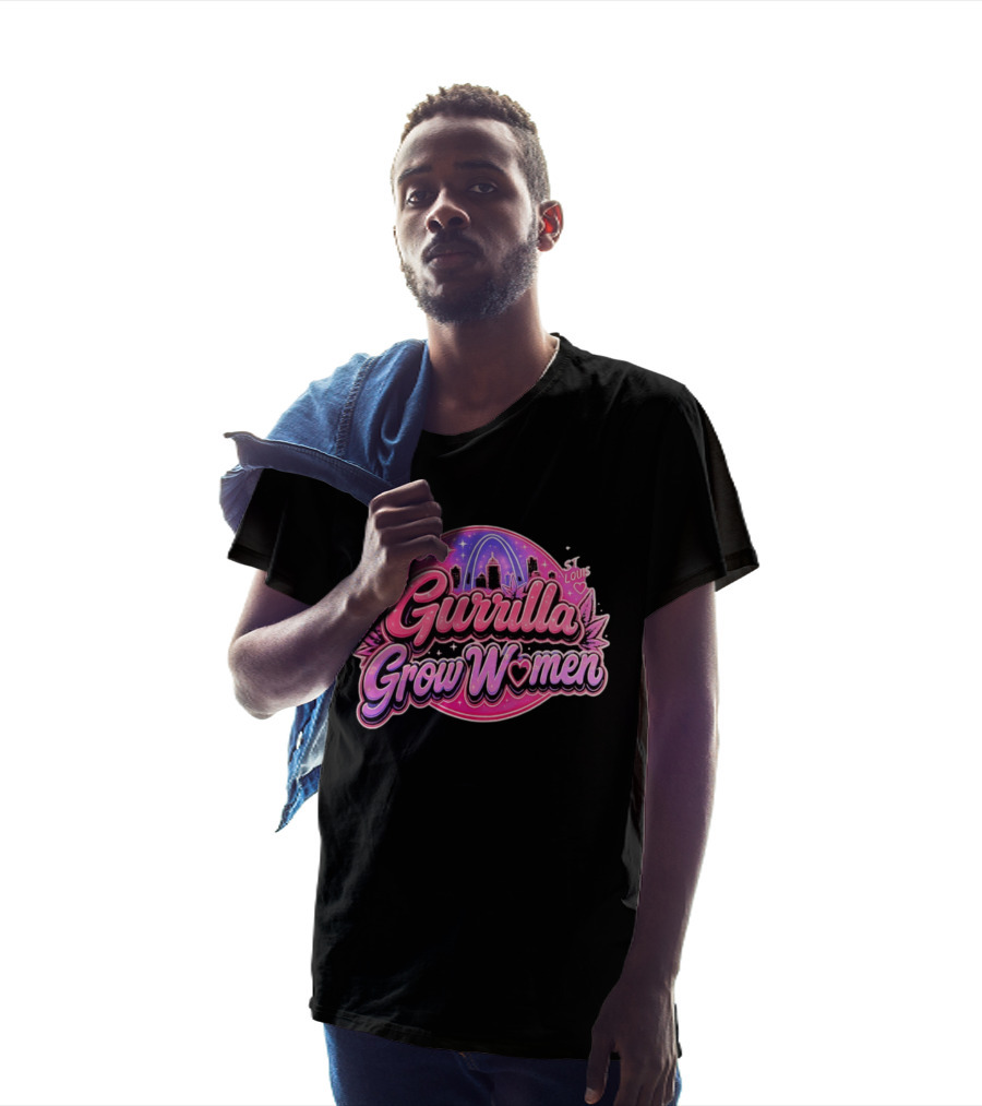Gurrilla Grow Women St Louis Cannabis Cityscape Pink Sky Arch T-Shirt