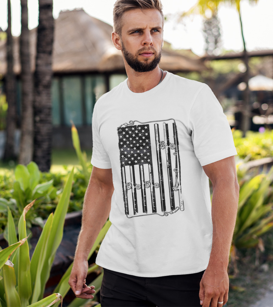 Distressed American Flag Fishing Rod Patriotic USA Angling Stars And Stripes T-Shirt