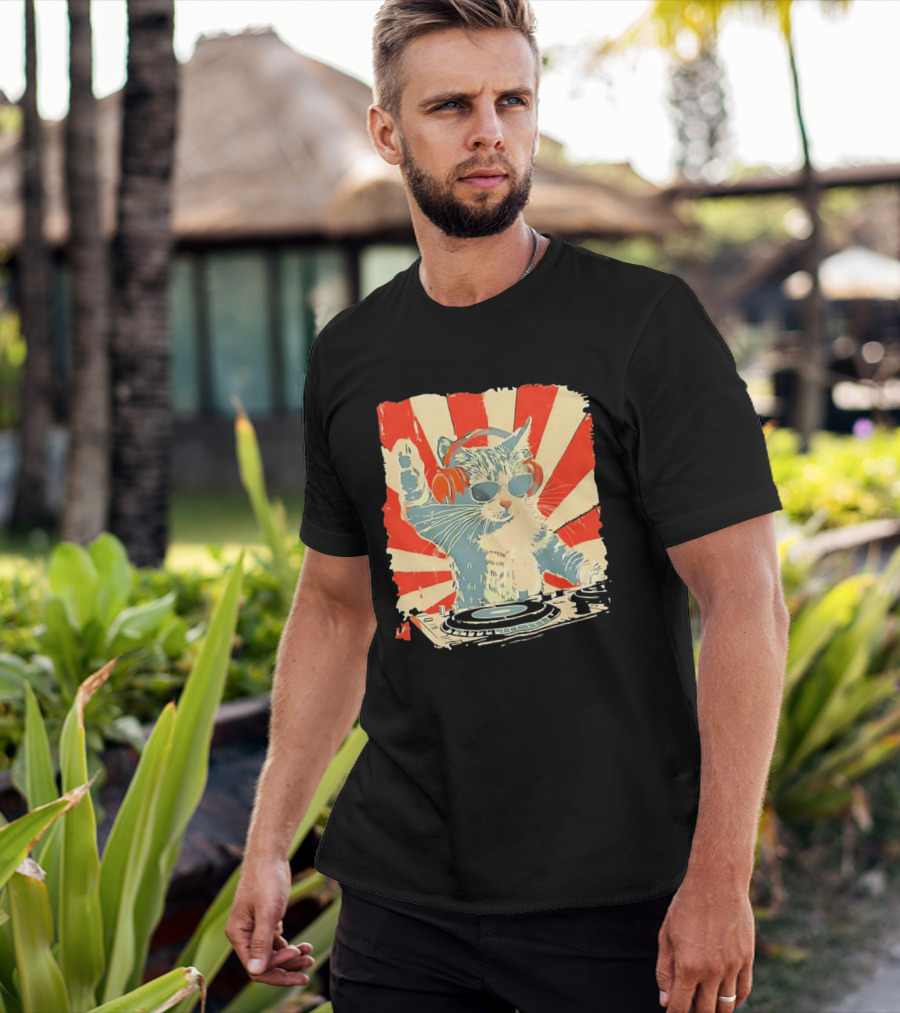 DJ Cat Headphones Sunglasses Retro Style Music Lover T-Shirt